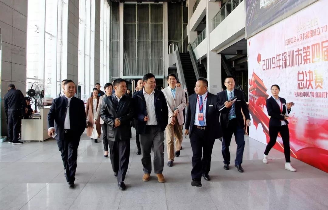 贵州省投促人员赴深圳驻点招商工作团队考察中亚硅谷产业基地