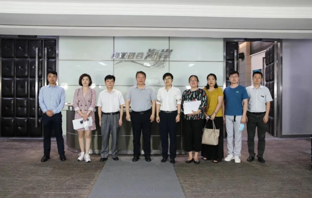 辽宁省辽勤集团领导来访中亚硅谷产业基地