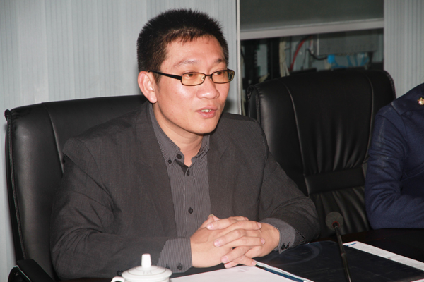 陈俊平副总裁向益阳高新区一行领导介绍项目发展现状