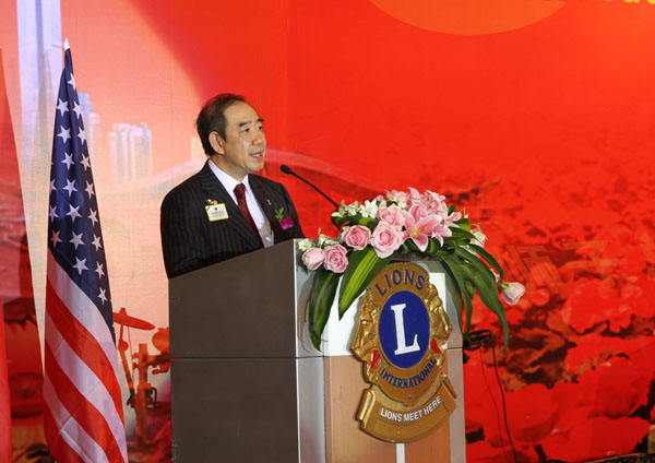 国际狮子总会谭荣根第二副总会长在会上讲话