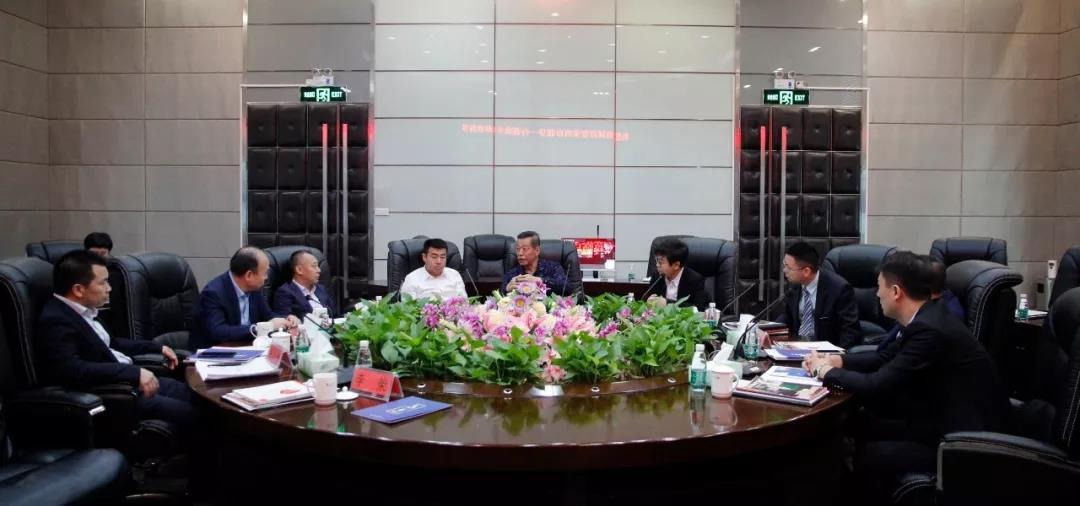 陕西省宝鸡市领导莅临中亚参观考察