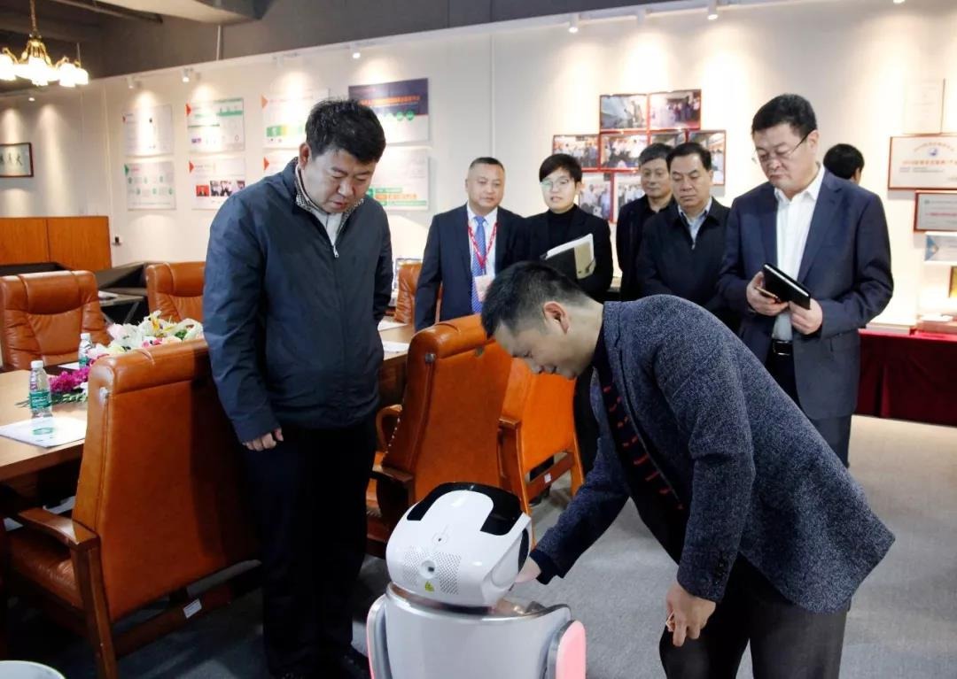 天津市滨海新区政协副主席刘华建一行莅临中亚参观指导