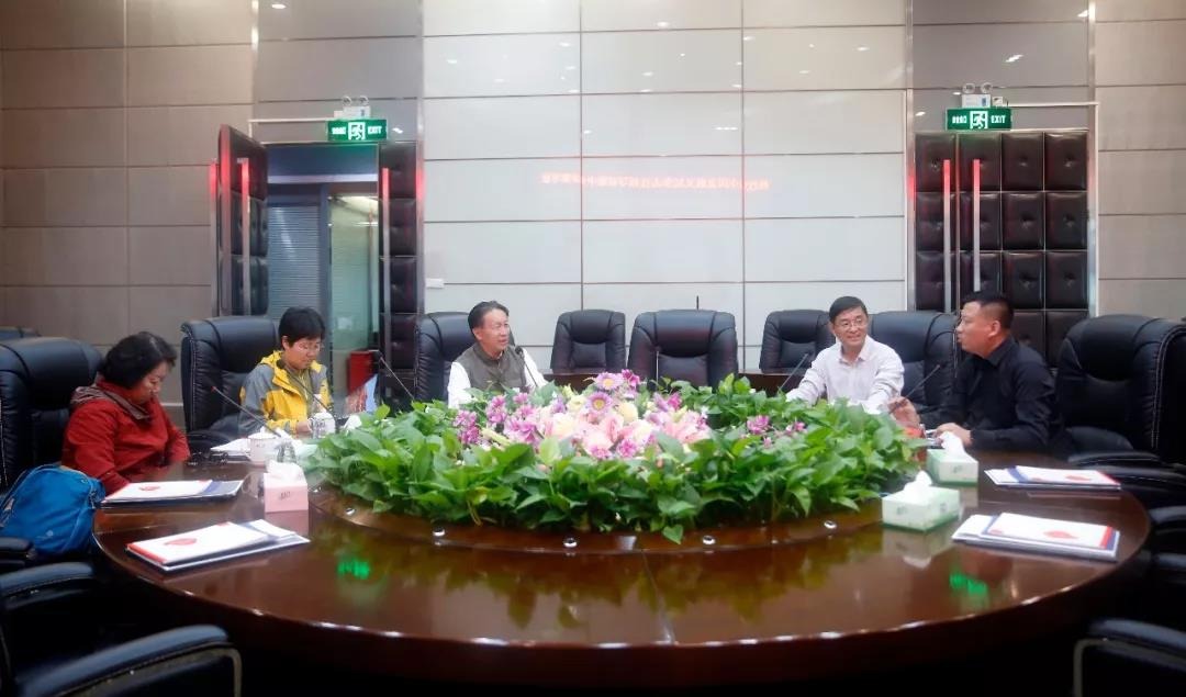 中国金融文坛杂志社领导莅临中亚参观考察