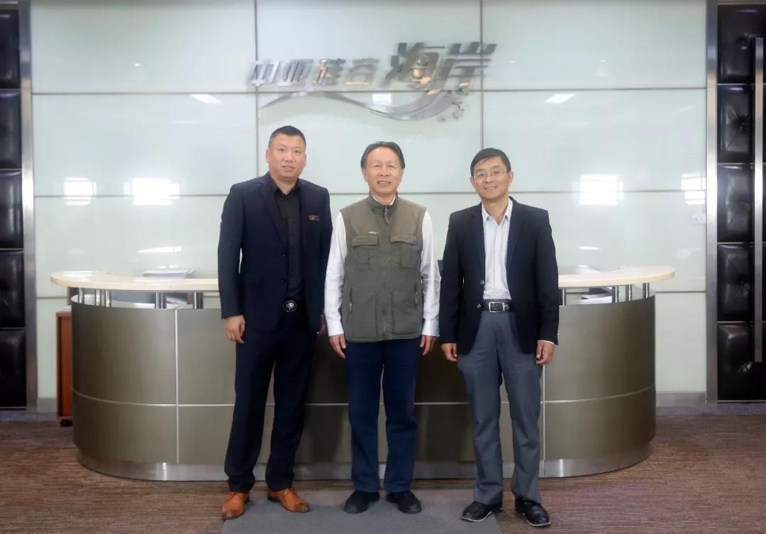 中国金融文坛杂志社领导莅临中亚参观考察