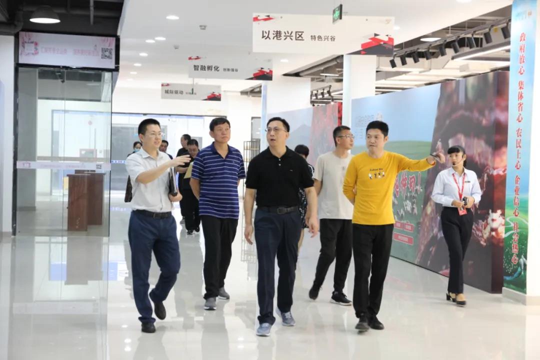 河北省邢台市新河县领导莅临中亚硅谷产业基地参观考察