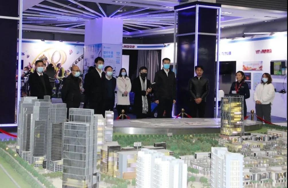 赣州市无人机产业考察团来访中亚硅谷产业基地