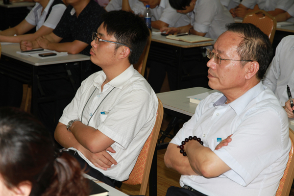台湾著名企业顾问师黄拓涵先生来我司授课(图5)