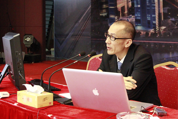 黄炳煌总裁在动员大会上作2013年工作部署