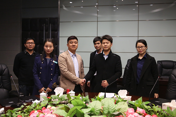 搜狐汽车深圳站与集团签订战略合作协议