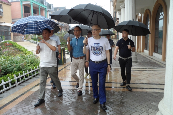 中亚集团董事局主席、总裁黄炳煌先生一行参观考察子胥湖生态公园