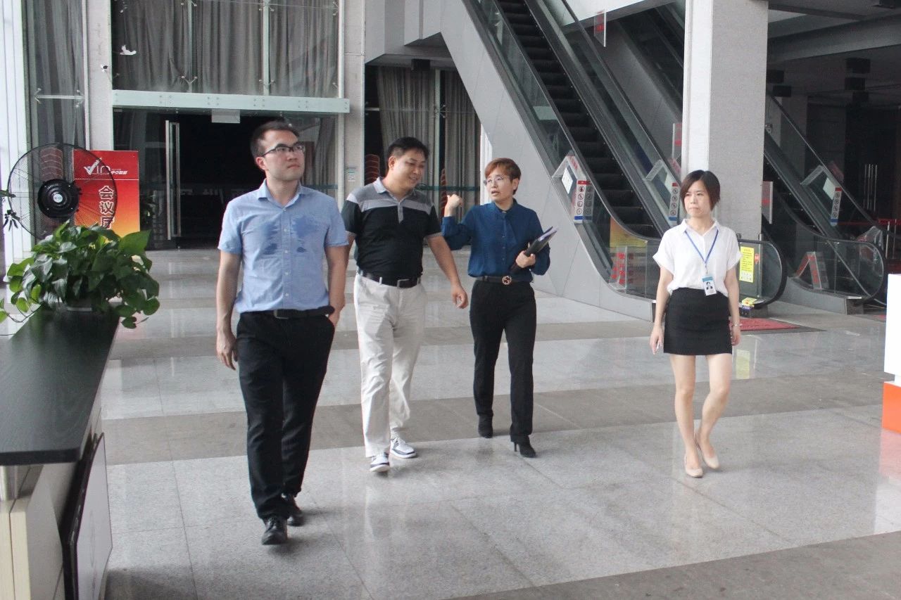 参观营销中心 参观营销中心