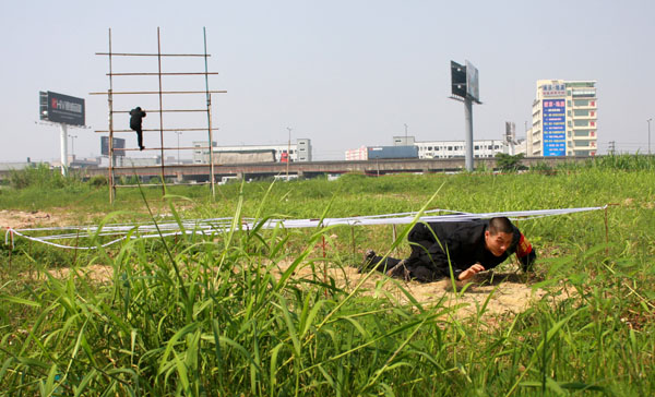 增强队伍素质 力保一方平安——中亚集团保安部举行2010岗位大点兵活动