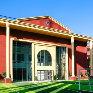 深圳市伊思顿公学在中亚硅谷产业基地举办校园开放日